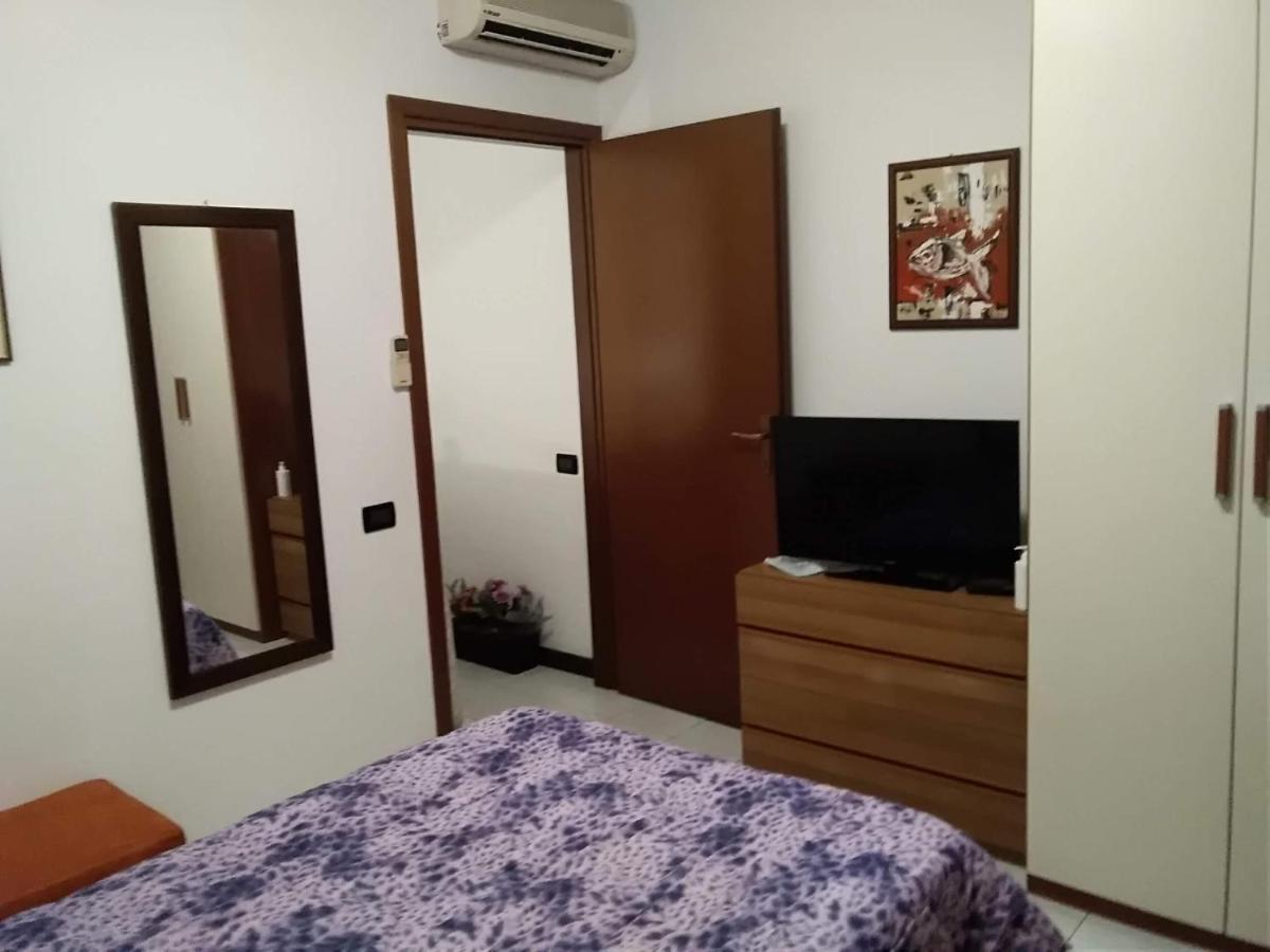 Euroom1 B&B โรม ภายนอก รูปภาพ
